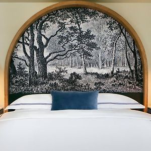 King Room Mobility accessible